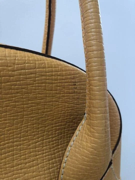 Borsa a mano LOEWE in pelle tracolla giallo polvere vintage usata Giappone