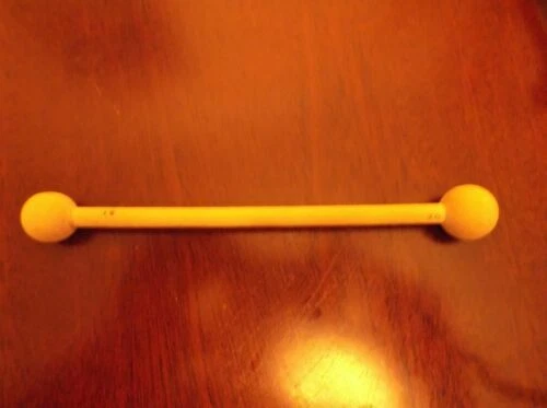 Clinique de poupées en bois