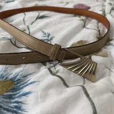 Vintage Levi s Made USA Leather Belt Brass Fan Buckle Tan Brown Size 33 LL 3/4