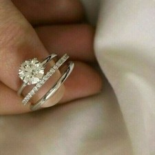 Ehering Trio Set 2,35 Karat Weiß Rundschliff Moissanit 14 Karat Weißgold in...