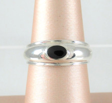 .925 Sterling Silver Black Onyx Band Ring Oval Bezel size 7 Concaved