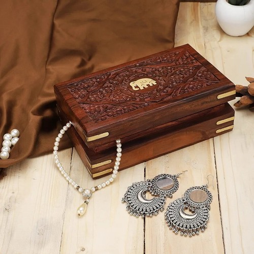 Schmuckkästchen aus Holz für Damen handgeschnitzt Geschenkartikel #3 - Bild 2 von 4