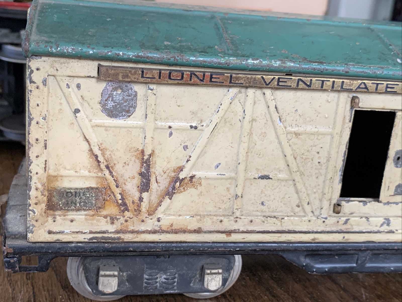 Lionel Ventilated Refrigerator Box Car No 514 Lionel Corp. NY Standard