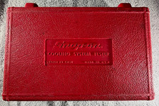 Snap On Svt-262 Cooling System Pressure Tester Kit Radiator Leak Test Vintage Snap On Svt-262 Cooling System Pressure Tester Kit Radiator Leak Test Vintage