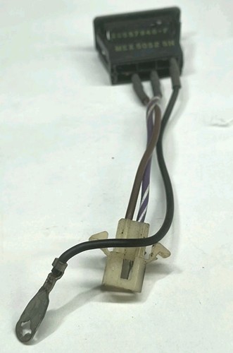92-99 BONNEVILLE SE SSE SSEI RUNNING FOG LIGHT SWITCH 25557946 GRAY GM USED - Picture 3 of 5