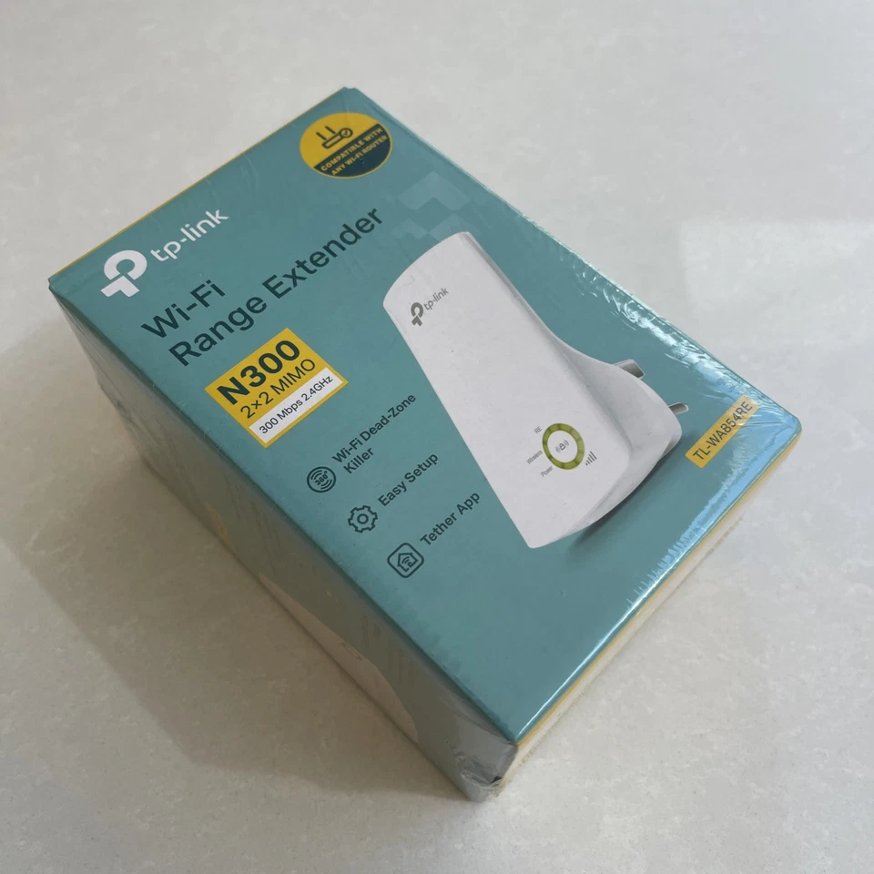 TP-Link N300 Universal Wi-Fi Range Extender, Broadband/Wi-Fi Extender New Sealed - Image 2 of 4