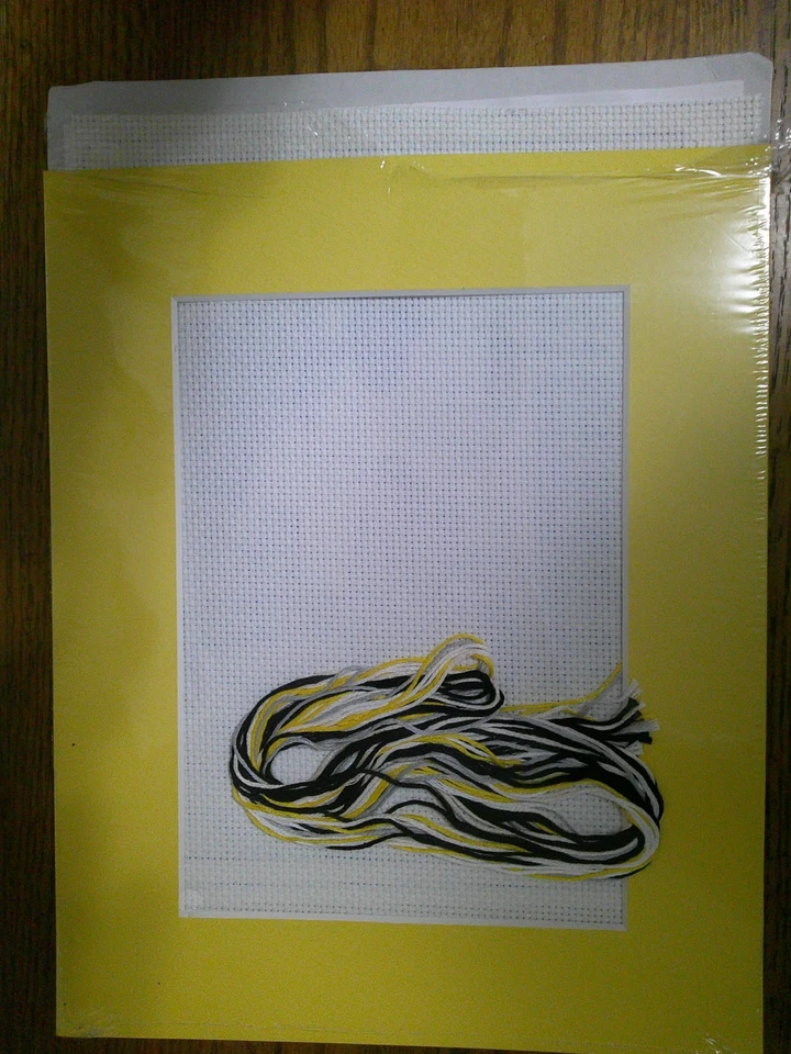 Vintage JCA Peanuts SNOOPY BEAGLE POETRY Counted Cross Stitch Kit  7x5 - Image 3 of 3