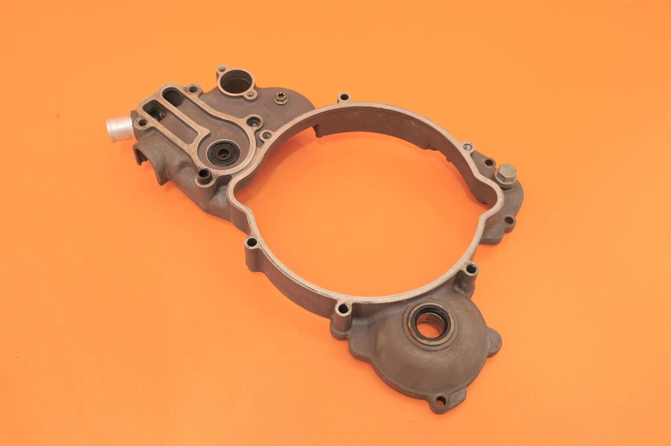 Cubierta de embrague intermedio interior KTM 300 XC 2009 04-12 carcasa bomba de agua Foto 4 de 4