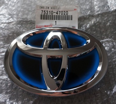 Genuine Toyota 75310-47020 Emblem