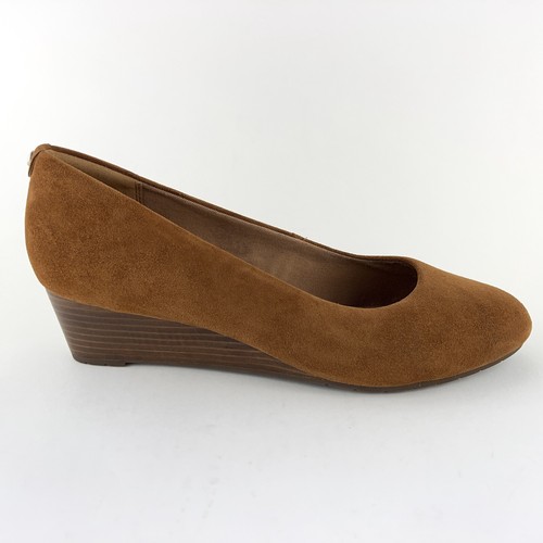 11M Tan Suede Wedge Pumps Shoes 