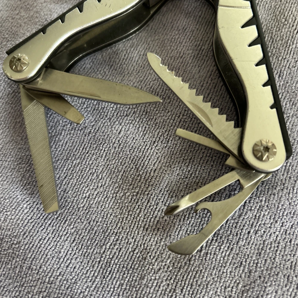 Multi-Tool with Sheath 12-in-1, Pliers, Wire Cutter, Knife, File,Screwdriver