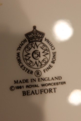 ROYAL WORCESTER BEAUFORT BONE CHINA RUST TAN BLUE BAND 12 DINNER PLATE 10 3 3/4" - Picture 7 of 7