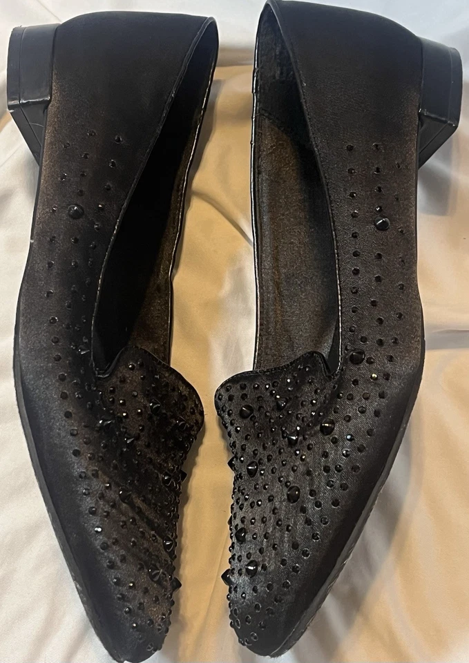 Zapatos planos mocasines Rock & Republic RR Keeley negros con tachuelas para mujer talla 9 Foto 4 de 4