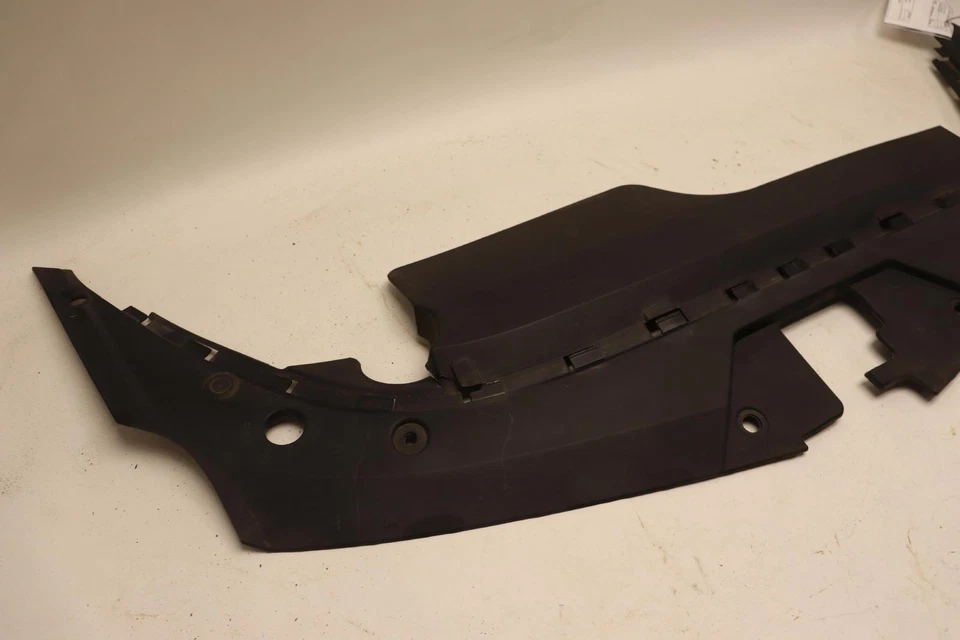 Cadillac CTS 2008-2013 cubierta de soporte de acceso al radiador superior panel de ajuste OEM Foto 3 de 4