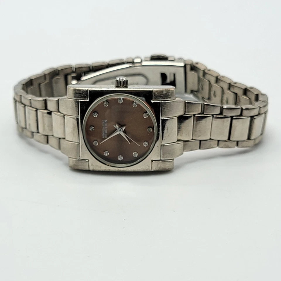 Женские часы Kenneth Cole Reaction 23 мм коричневый циферблат серебристый ремешок 7 дюймов ходовые - Изображение 2 из 4