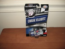 2023 Chase Elliott 9 NAPA Patriotic 1:64 Lionel 2024 Wave 1