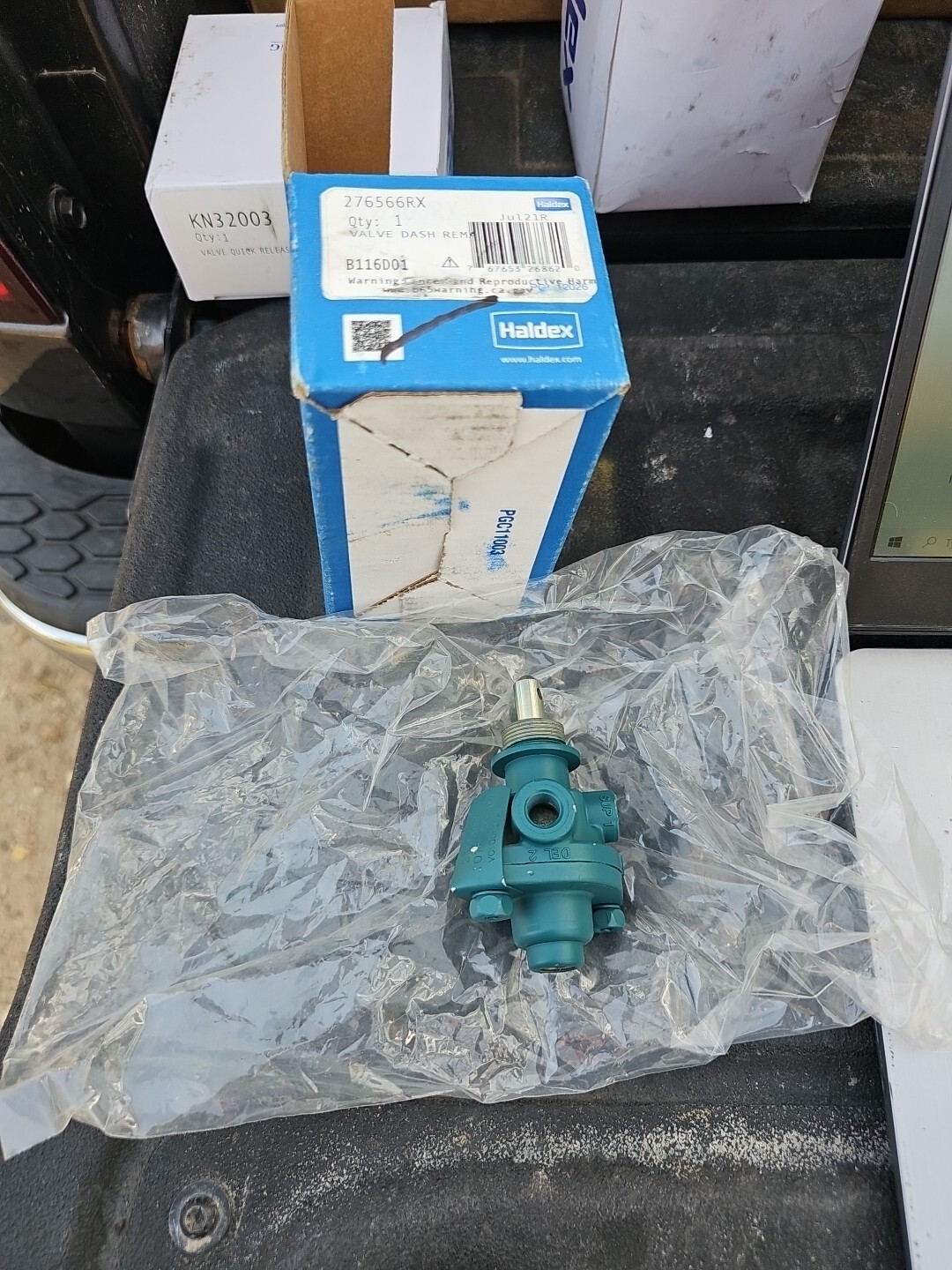 Haldex 276566RX Bendix® Pp 1 Push Pull Hand Control Valve ...