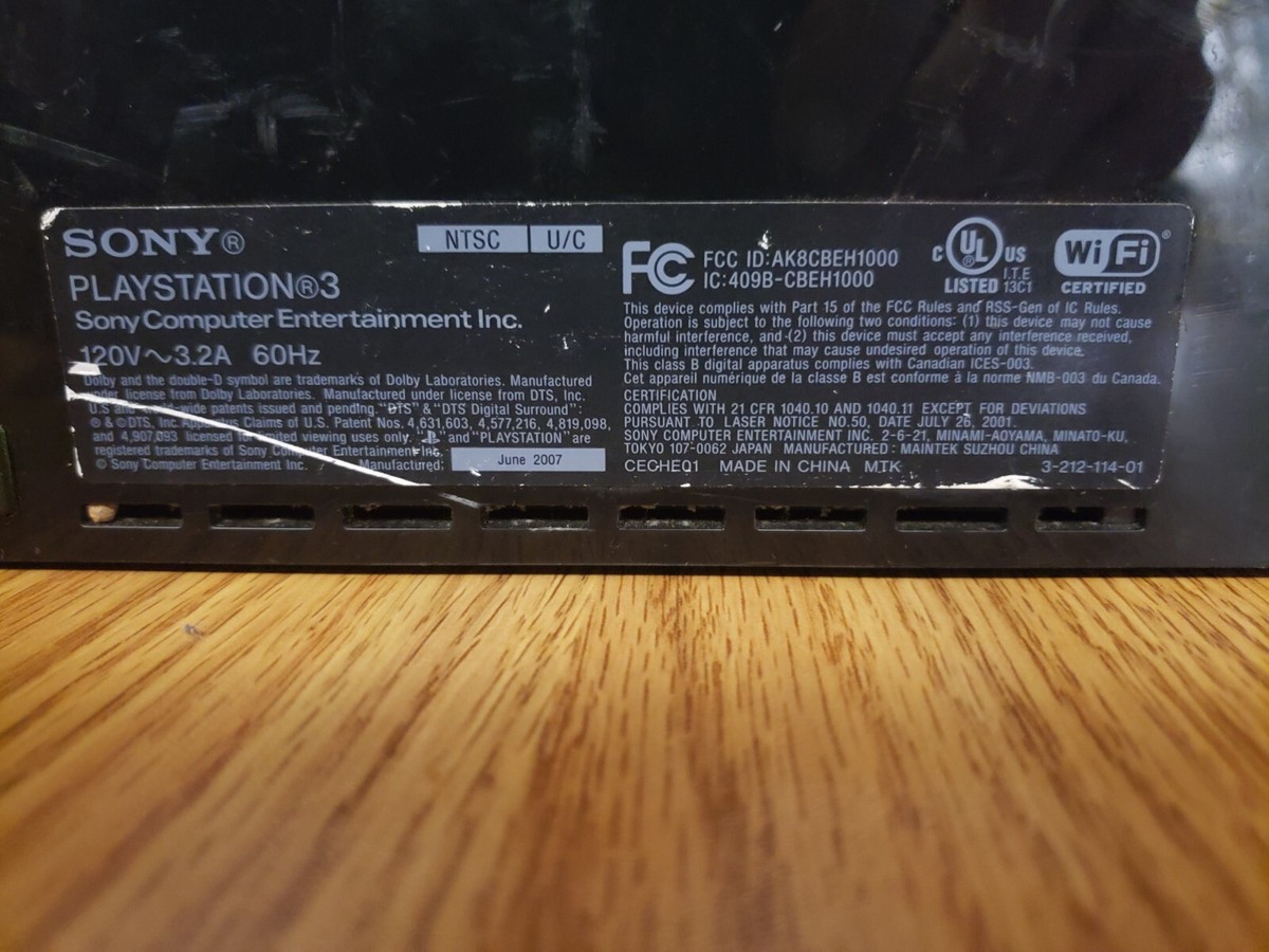 SONY PlayStation3 CECHL00＆ゲームソフト２枚 SONY PS3 本体 すぐ遊べるセット CECH-2000A おまけソフト付