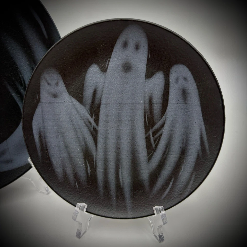 Plato de cena de Halloween Plato de ensalada Fantasma Juego de 2 vajilla de decoración espeluznante NUEVO Foto 2 de 4