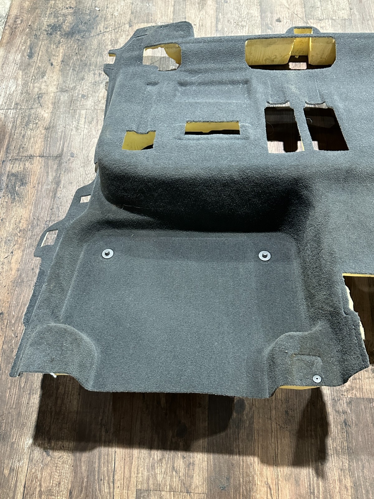 2018-2024 LAMBORGHINI URUS REAR FLOOR CARPET CLOVE OEM 4ML863021