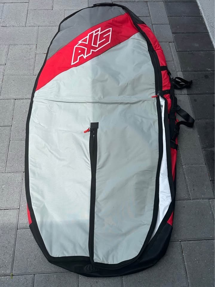 AXIS Froth 5'11 135l  Wing foil with  Board Bag .