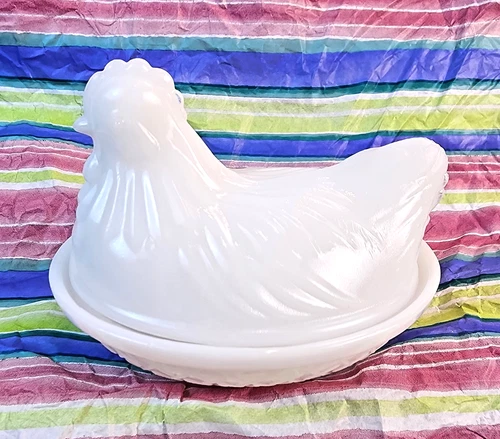 Vintage Hazel Atlas Chicken Hen On A Nest White Milk Glass Dish 3.5" Tall