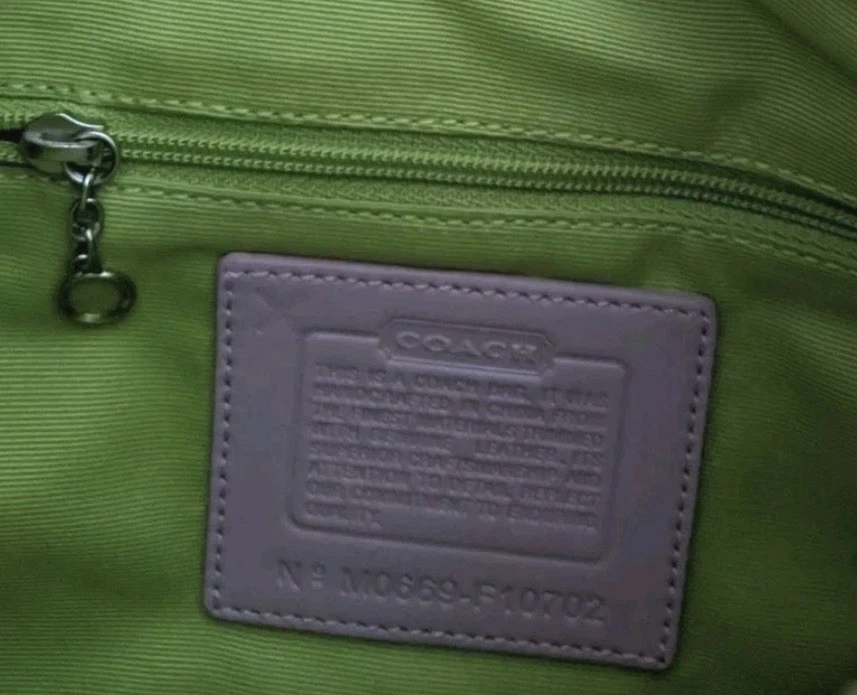 Bolsa de ombro Coach Y2K Hampton multicolorida listrada arco-íris crescente vintage - Imagem 3 de 4