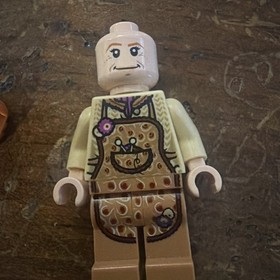 Lego Harry Potter Minifigure Molly Weasley 4840!