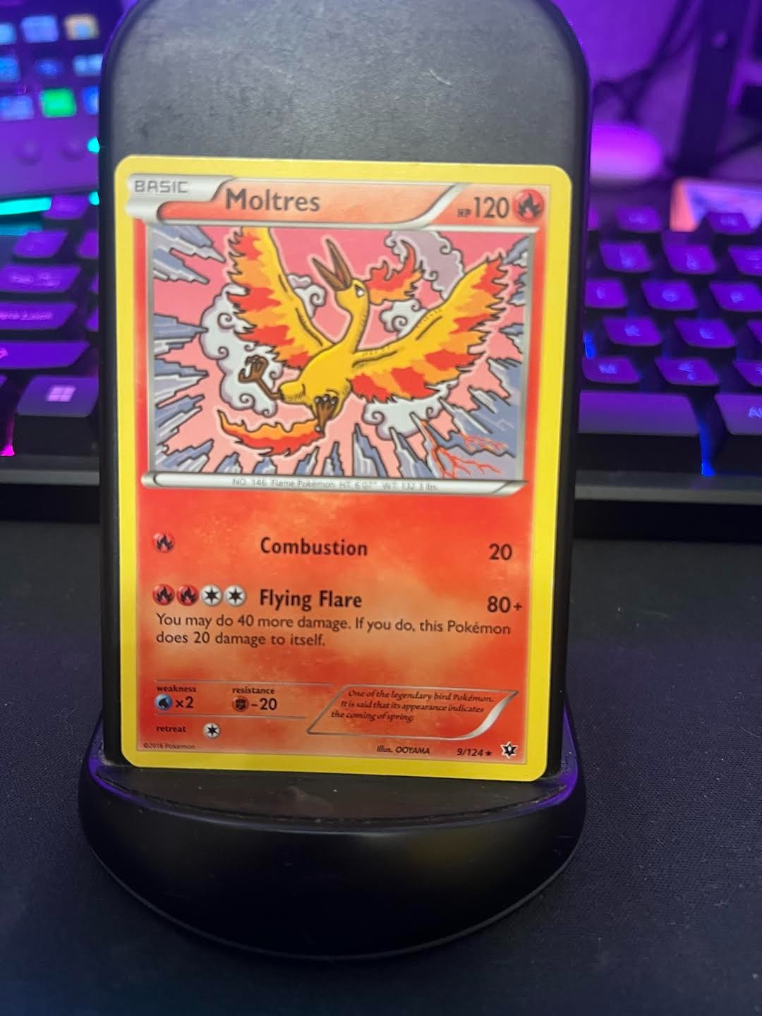 Moltres 9/124 Fates Collide Regular