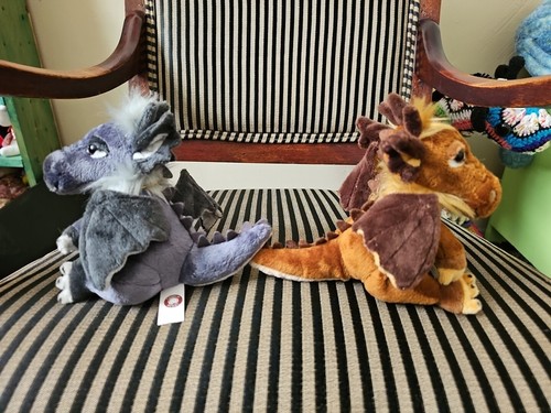 Charlie Bears Cuddle Cubs Linterna y hollín El dragón Lote de 2 Nuevo con etiquetas - Imagen 2 de 5