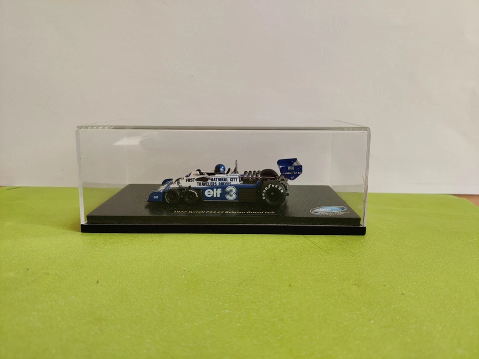 Tyrrell P34 6 Wheeler Ronnie Peterson Belgian GP 1977 Truescale TSM114352 1:43 - Immagine 3 di 4