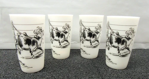 Vtg 1950's Set/4 Borden's Elsie The Cow Milk Glass Tumblers  Hazel Atlas  Rare!!