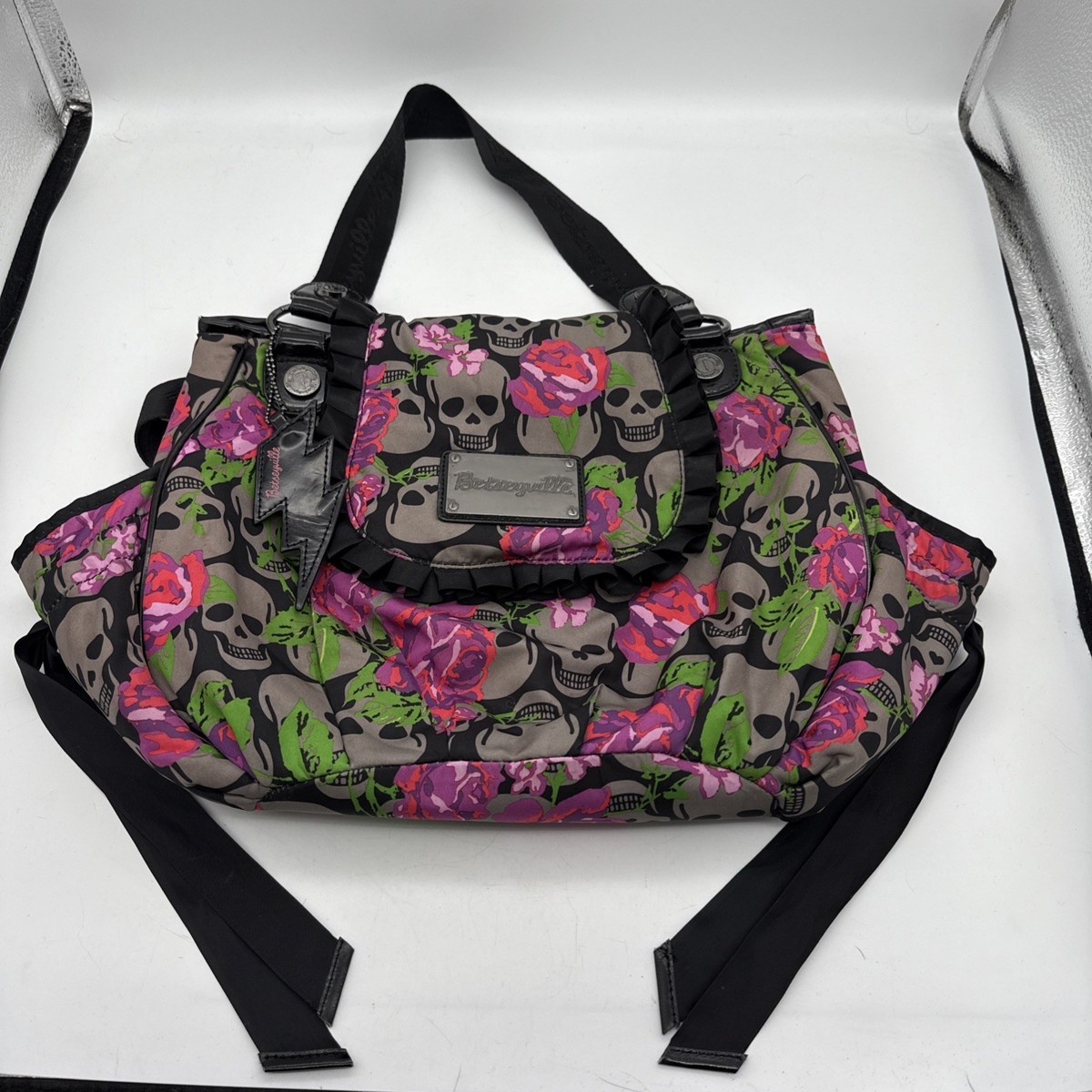 Betsey Johnson Betseyville Pink Green polyester skull and Roses