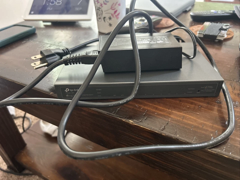 TP-LINK T1500G-10MPS JetStream 8-Port Gigabit Smart POE+ Switch w/2 SFP Slots - Image 3 of 4