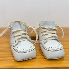 Vintage 1960  s Baby Shoes Lace Up White Unisex
