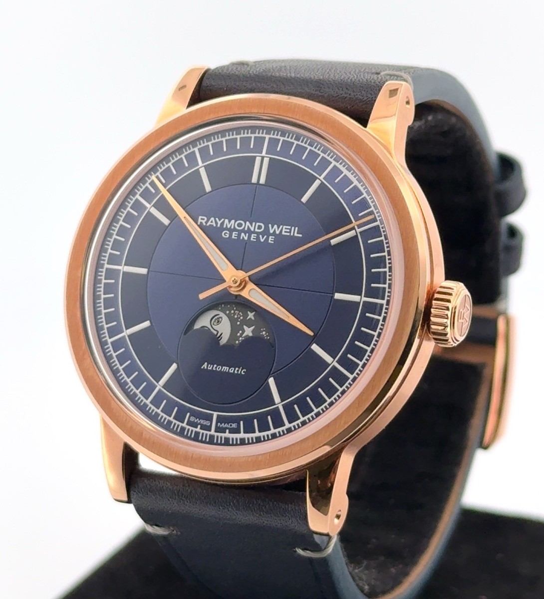 Millesime Raymond Weil Maestro Automatic Moon Phase 39mm Raymond