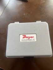 Dwyer Slack Tube Manometer model 1211-16 with Accessories