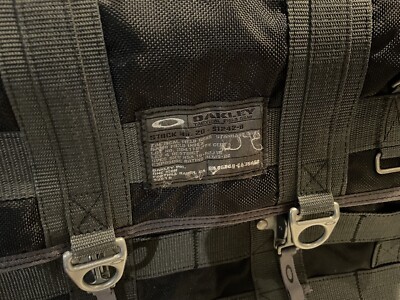 Oakley SI Messenger Bag | eBay Oakley SI Messenger Bag | eBay
