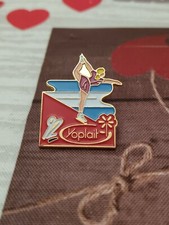 Pin's Pins Pin ENAMEL 11  Patinage Artistique Jeux Olympiques "Yoplait " 