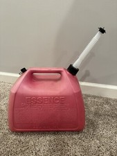 Rubbermaid Essence 5 Gallon Red Plastic Vented Gas Can Pre Ban Model 1251 USA