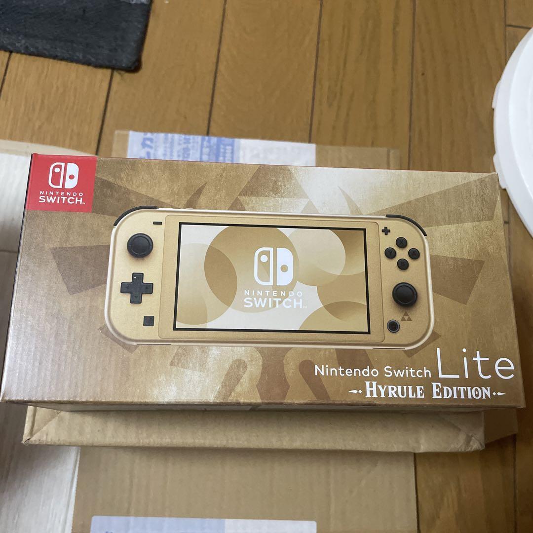 【極美品】Nintendo Switch HAD-S-KGAGL Nintendo Switch Neon Console with Super Mario RPG Game and