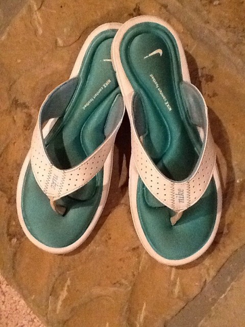 Nike White Blue Soft Comfort Footbed Thong Slide Flip Flop Sandals Womenâs 7 | eBay
