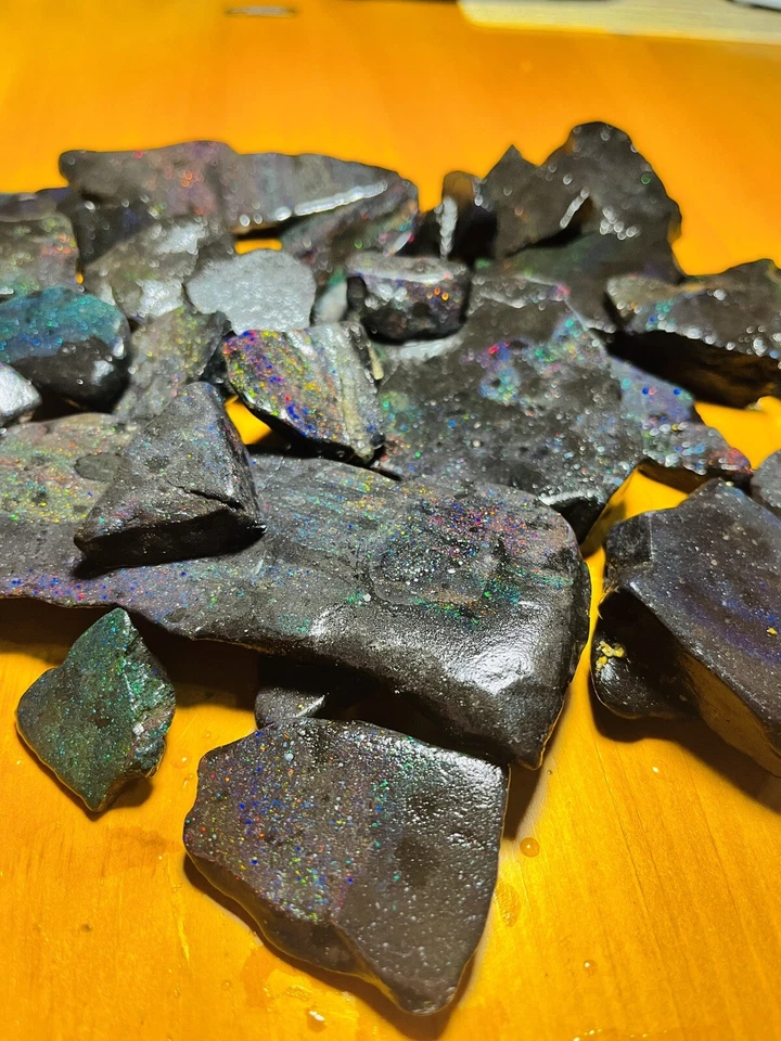 Stabilized Honduran Black Matrix Opal 1 kilo Wholesale. - Image 2 of 4
