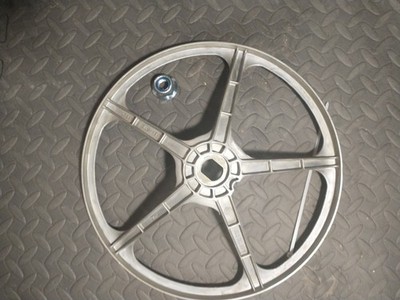 Kenmore  / Whirlpool He3 Washing Machine Pulley and Nut Set Replacement Part