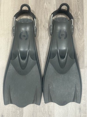 Hollis F1 SCUBA Fins - SIZE REG - Spring Heel Strap - Grey - USED