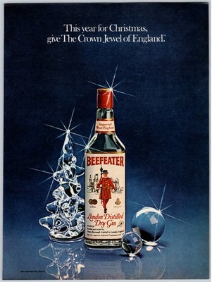 1981 CHRISTMAS BEEFEATER GIN Vintage 8''X11'' Magazine Ad 1980's HTN43