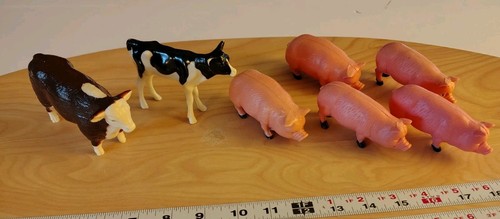 Lot of 7 VINTAGE ORIGINAL NYLINT PLASTIC TOY FARM ANIMALS cows and pigs