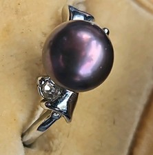 Black Round Pearl Cocktail Ring w/ Crystal Accents Silver Tone Prong Size 7