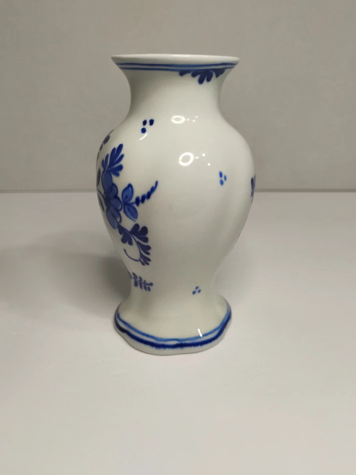 Vintage Royal Delft Hand Painted Bud Vase With BOAT and Floral Motive - Image 4 of 4