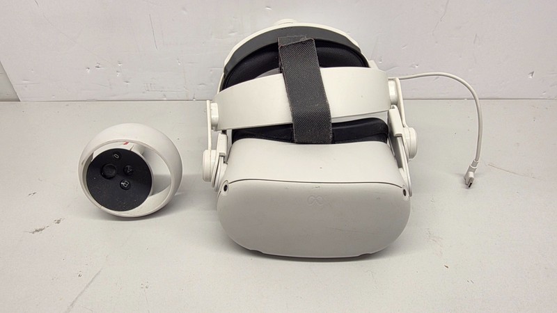 Meta Quest 2 Headset 128GB with Controller (Read Description) 327460
